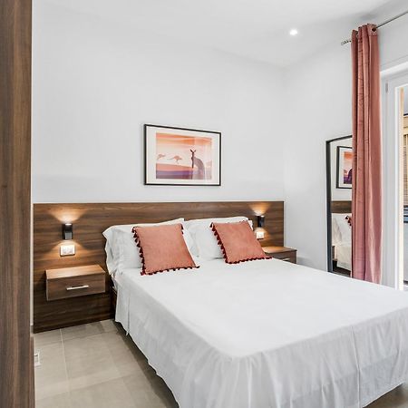 Pangea Luxury Rooms กาสเตลลัมมาเร ดิ สตาเบีย ภายนอก รูปภาพ